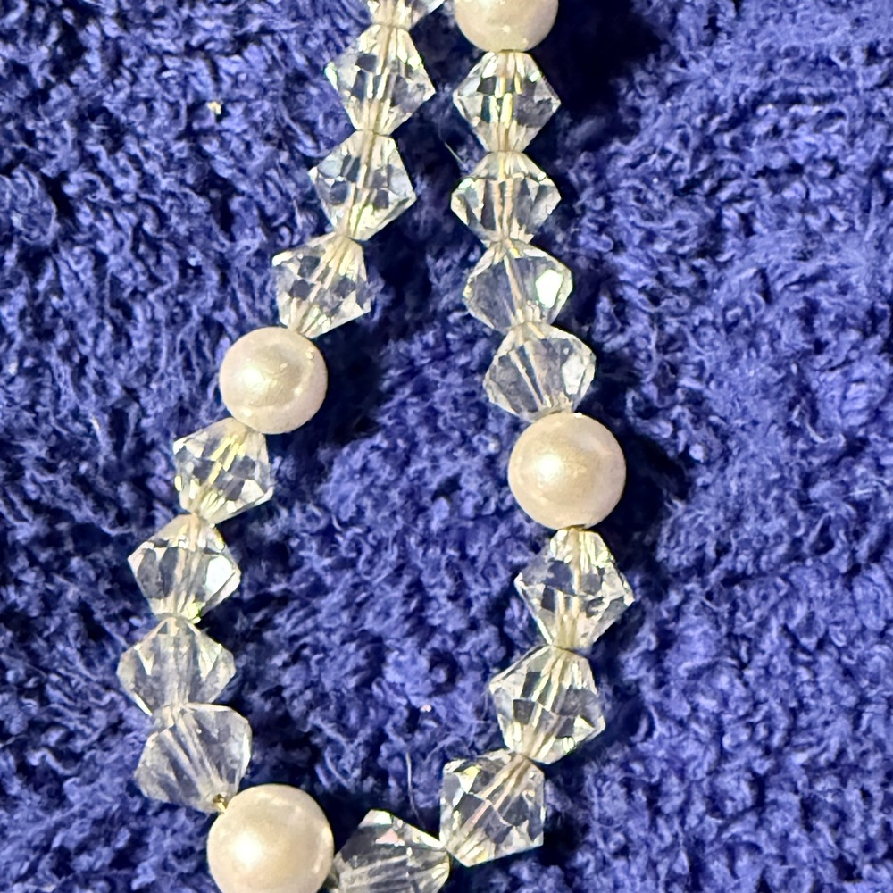 Elegant Bling @ Sparkling Crystal and Pearl Necklace